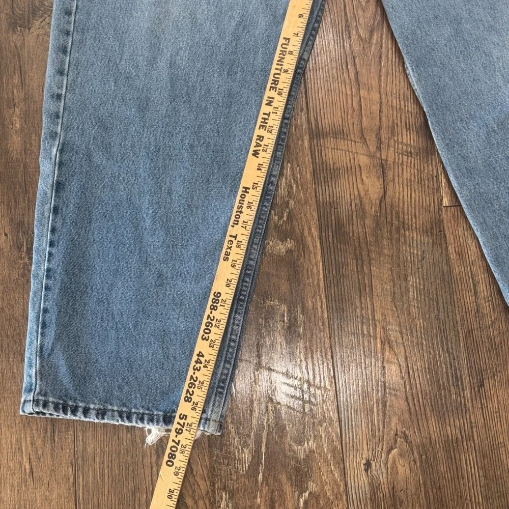 Levis 550 Mens Relaxed Fit Tapered Leg Light Wash Blue Denim Jeans 42x28 Frayed